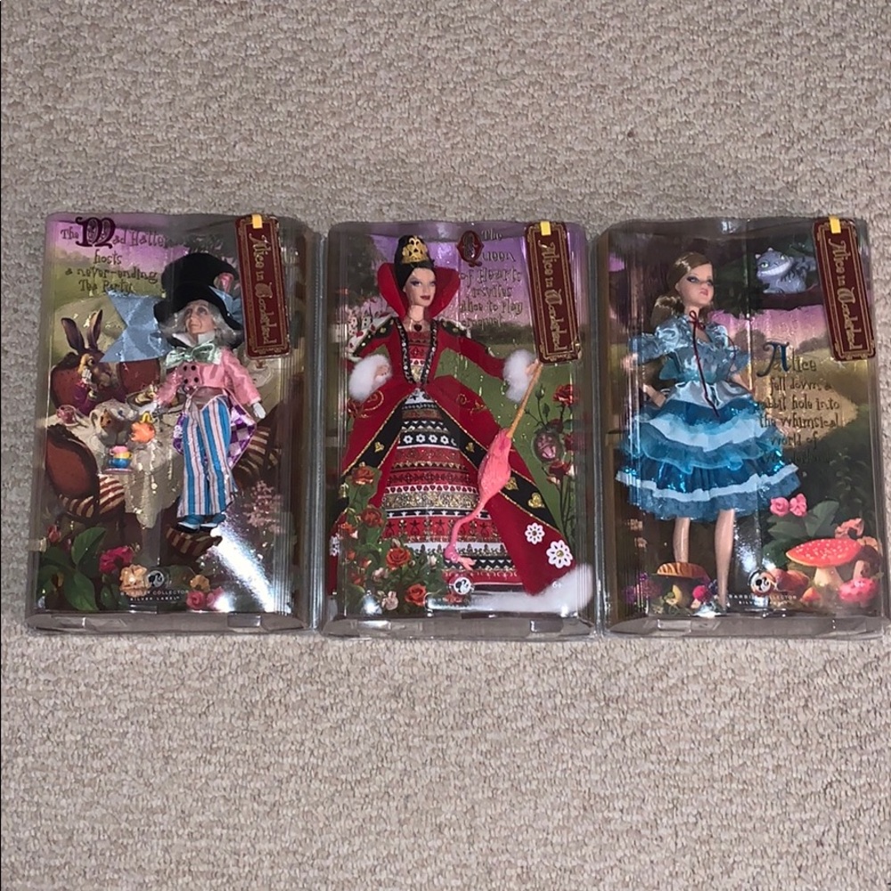 Alice in Wonderland Barbie Set of 3